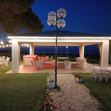 Country House Resort Villa Giardino Degli Eventi Fano Exterior photo