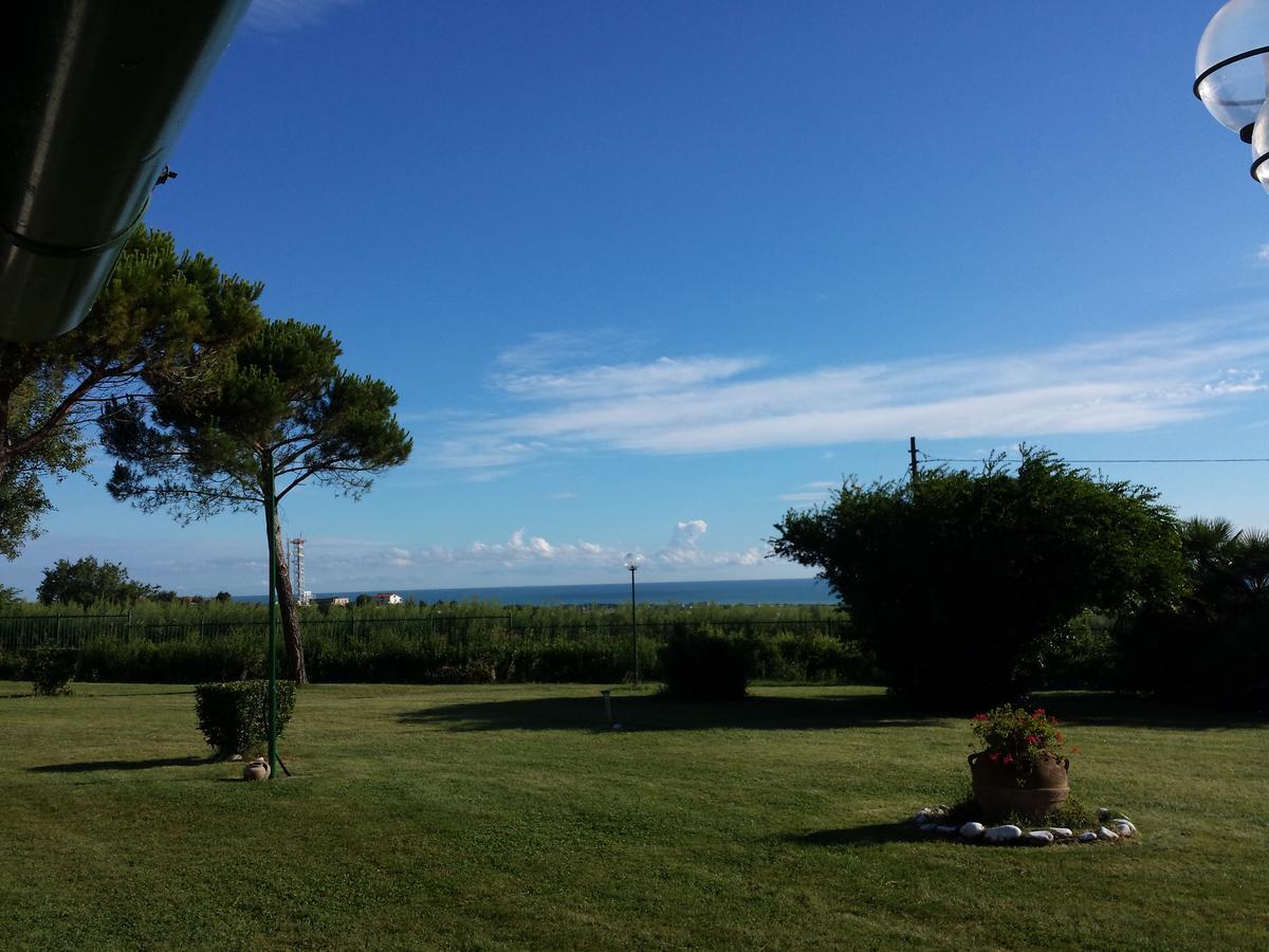 Country House Resort Villa Giardino Degli Eventi Fano Exterior photo