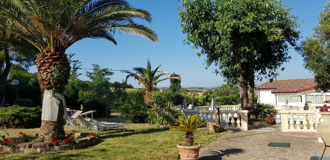 Country House Resort Villa Giardino Degli Eventi Fano Exterior photo